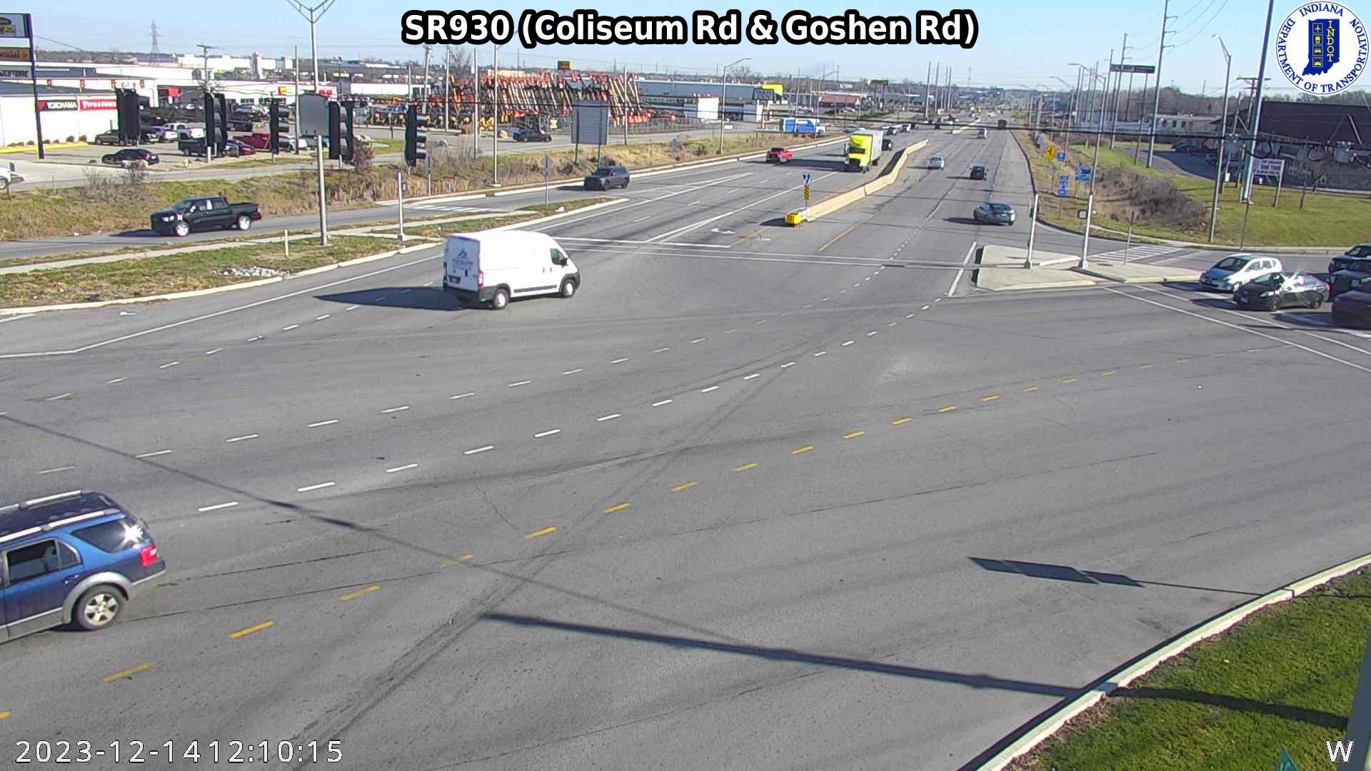 Traffic Cam Fort Wayne: SIGNAL: SR930 (Coliseum Rd & Goshen Rd) Player