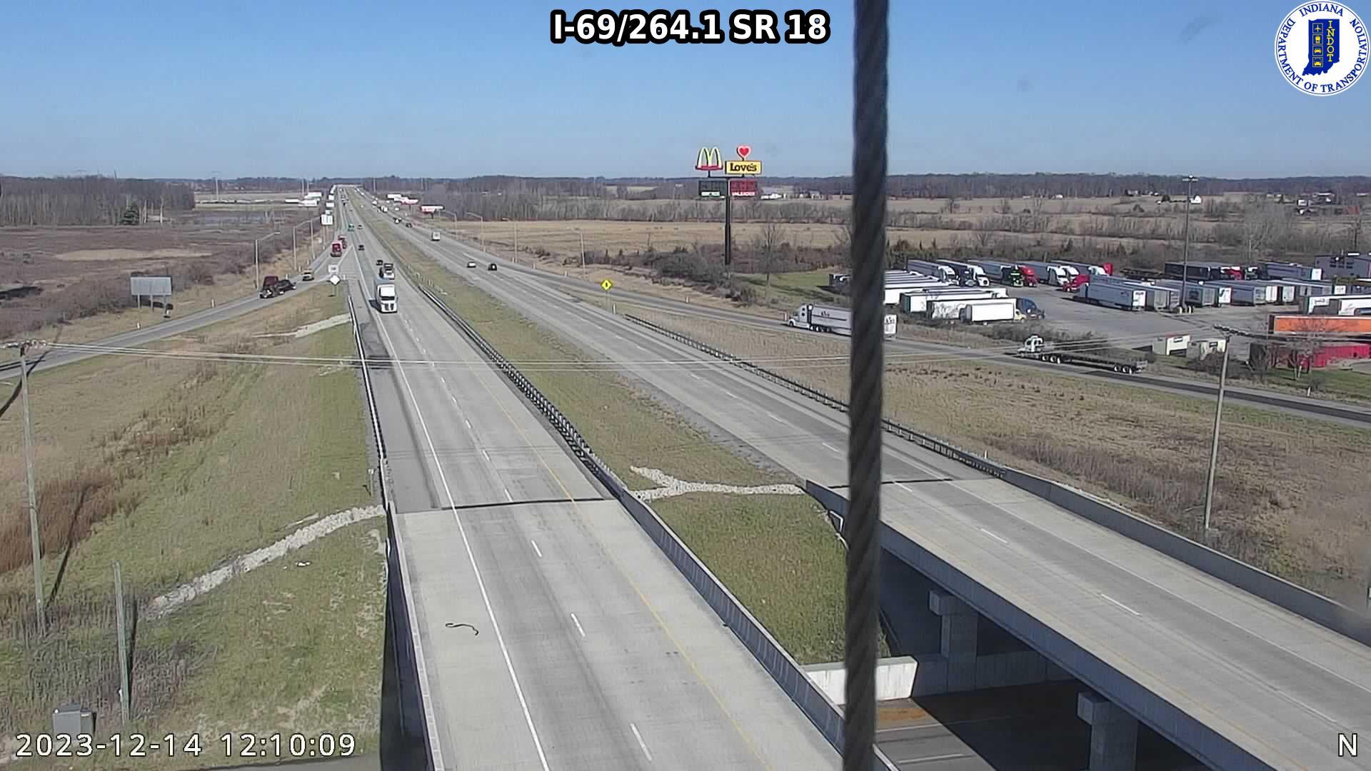 Traffic Cam Marion: I-69: I-69/264.1 SR Player