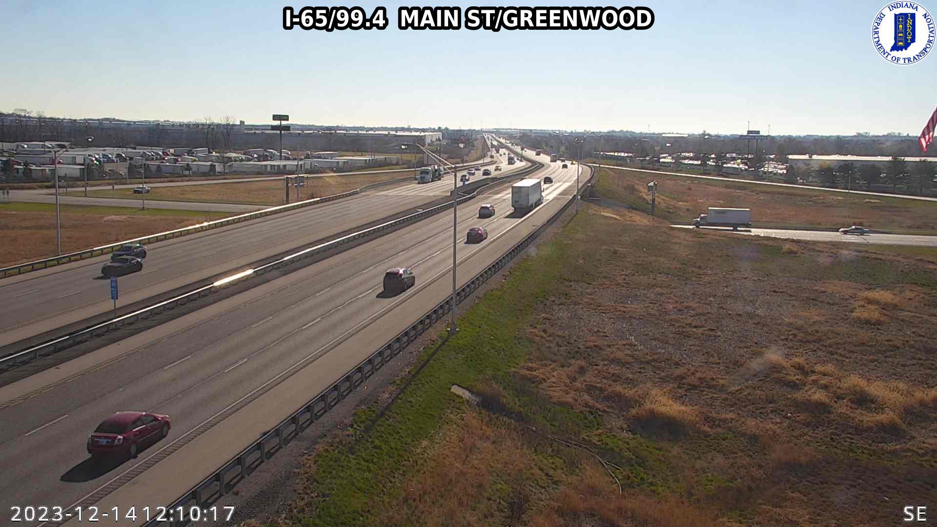 Traffic Cam Greenwood: I-65: I-65/99.4 MAIN ST - I-65/99.4 MAIN ST Player