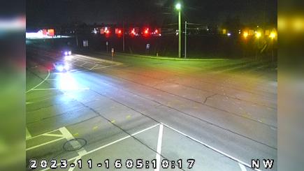 Traffic Cam Fort Wayne: IN 14: sigcam-01-002-164 @ Hadley Rd Player