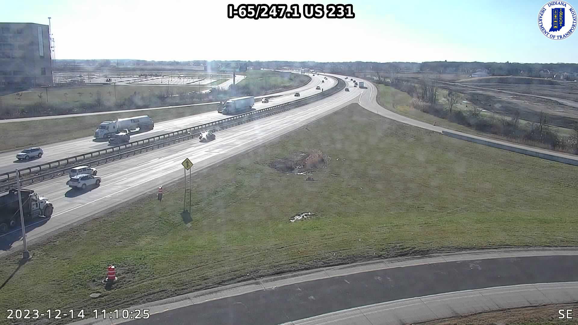 Traffic Cam Crown Point: I-65: I-65/247.1 US 231 Player