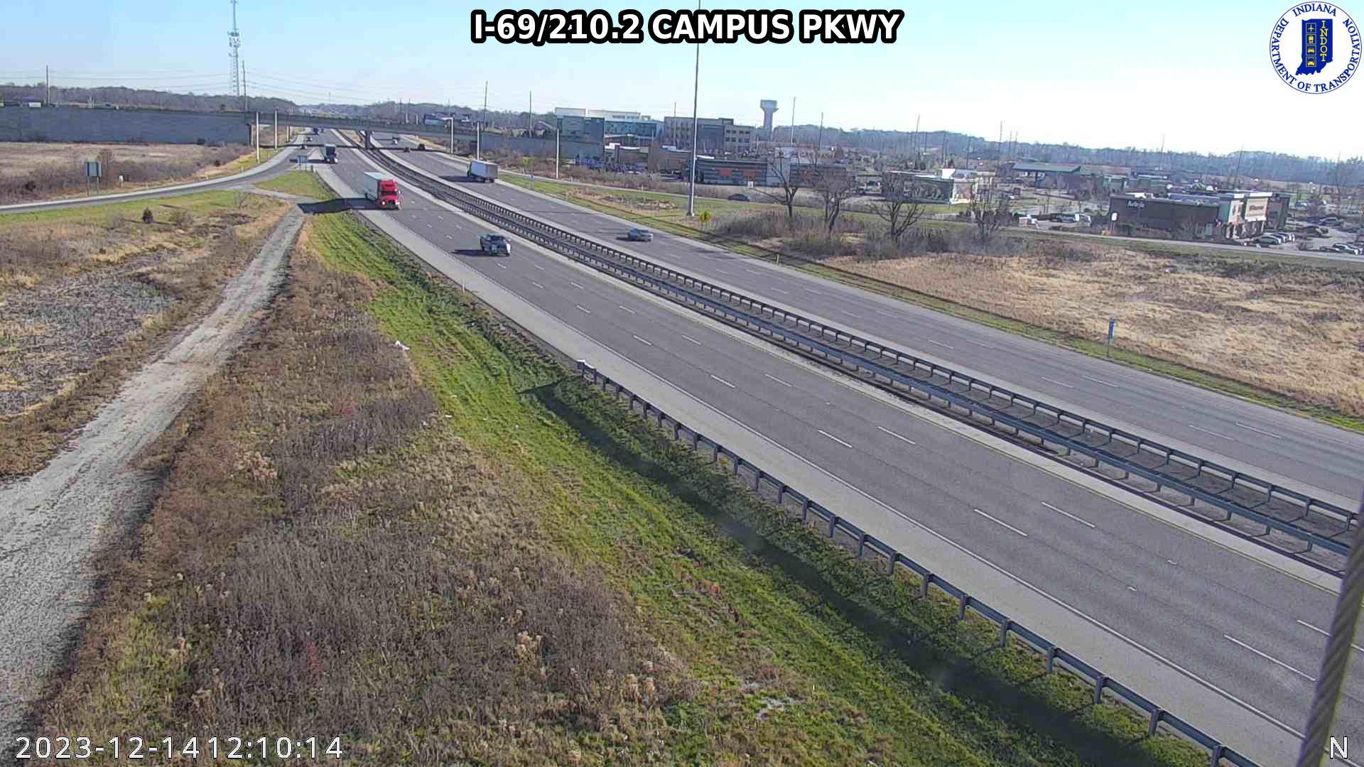 Traffic Cam Noblesville: I-69: I-69/210.2 CAMPUS PKWY: I-69/210.2 CAMPUS PKWY Player