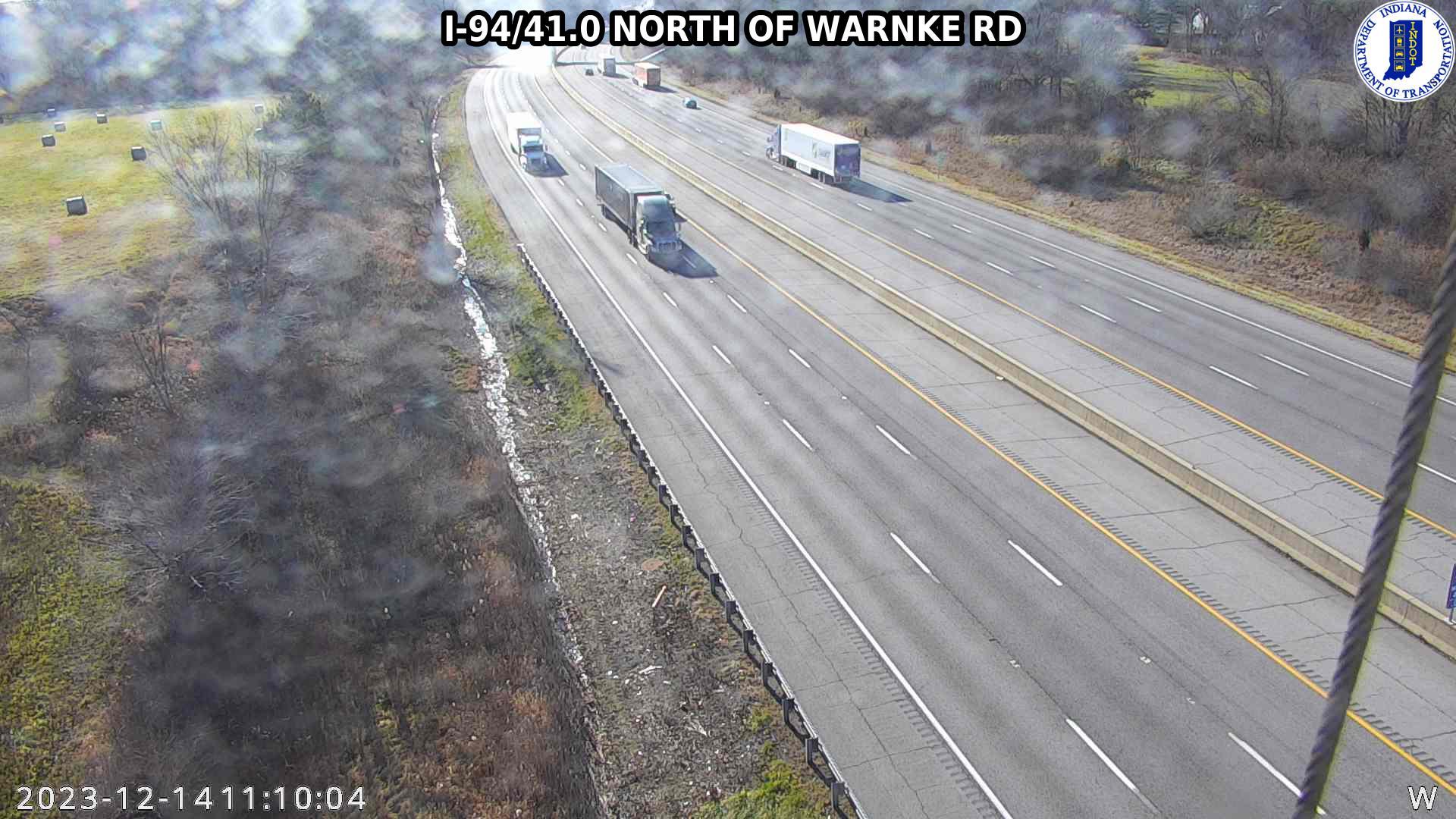 Traffic Cam Ambler: I-94: I-94/41.0 NORTH OF WARNKE RD: I-94/41.0 NORTH OF WARNKE RD Player