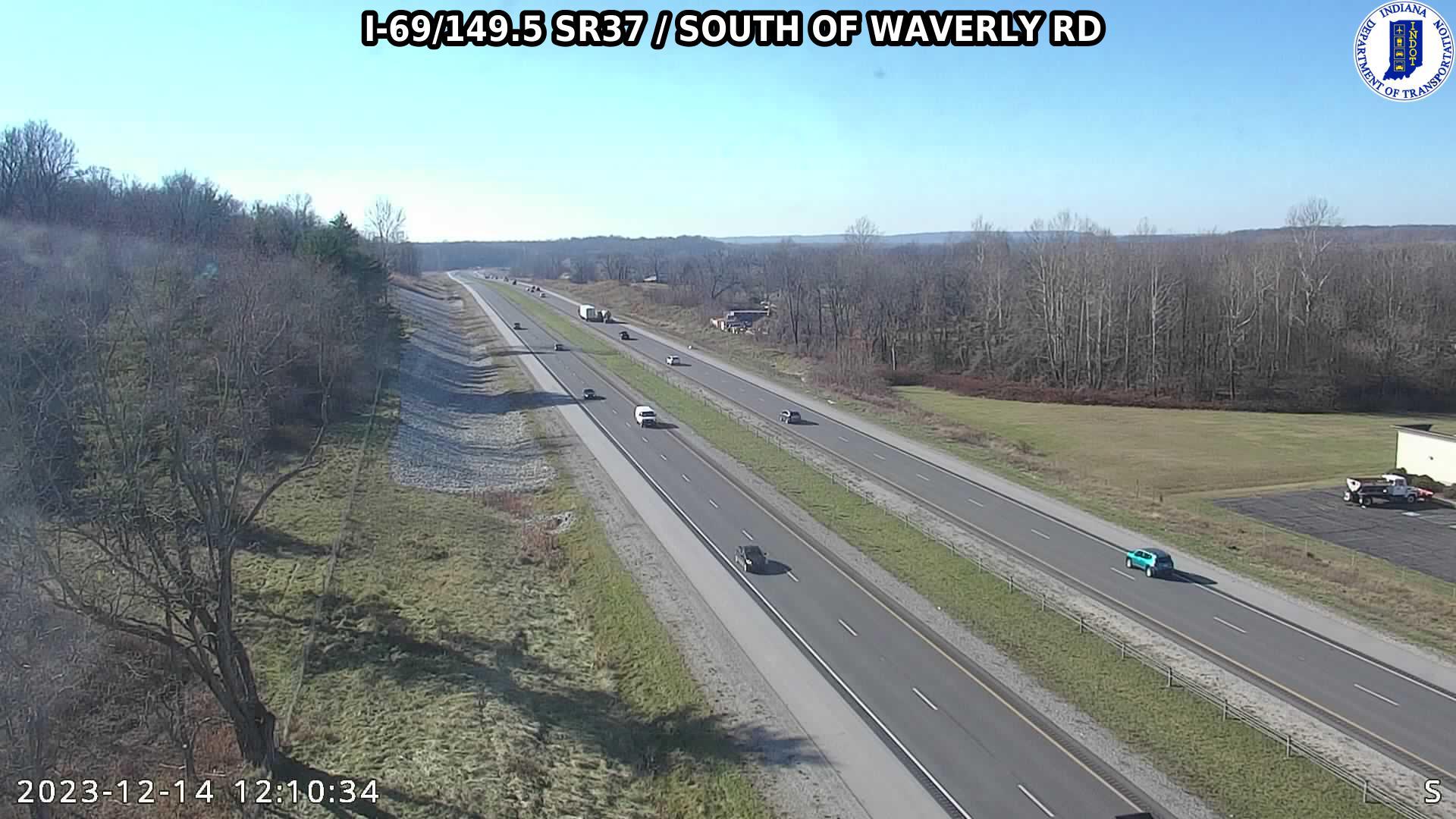 Traffic Cam Waverly Woods: I-69: I-69/149.5 SR37 - SOUTH OF WAVERLY RD: I-69/149.5 SR37 - SOUTH OF WAVERLY RD Player