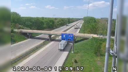 Traffic Cam Leroy: I-65: 1-065-245-6-1 137TH AVE Player
