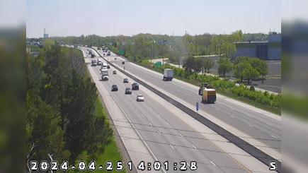 Traffic Cam Indianapolis: I-65: 1-065-119-7-1 N OF 38TH ST Player