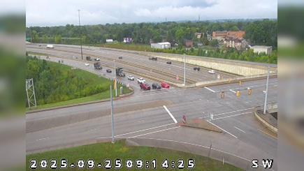 Traffic Cam Clarksville: US 31: 1-065-002-1-1 EASTERN BLVD Player