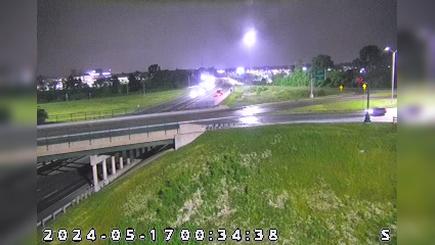 Traffic Cam Noblesville: OLD IN 238: 1-069-210-2-1 CAMPUS PKWY Player