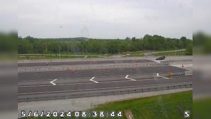 Traffic Cam Indianapolis: IN 37: 1-069-158-2-2 COUNTY LINE RD Player