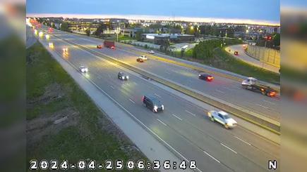 Traffic Cam Indianapolis: I-465: 1-465-021-3-1 W 71ST ST Player
