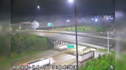 Traffic Cam Indianapolis › East: I-465: 1-465-043-8-1 I-70 EAST Player