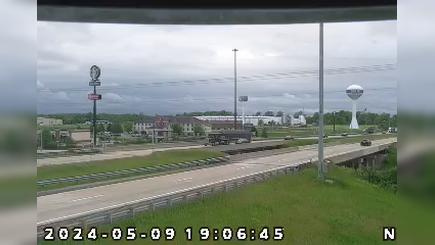 Traffic Cam Upland: I-69: 1-069-259-1-1-rwis GAS CITY Player