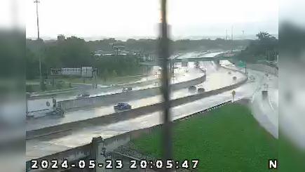 Traffic Cam Jeffersonville: OLD IN 62 SEC 2: 1-065-000-9-1 10TH ST Player