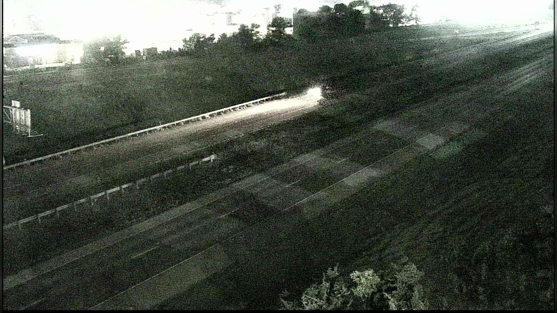 Traffic Cam Topeka: I-470 at 21st Player