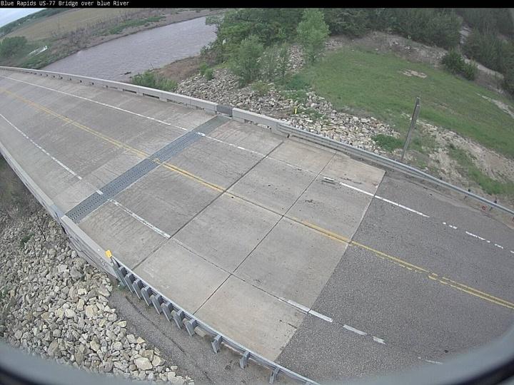 US-77 at Blue Rapids - Bridge over Blue River Traffic Camera