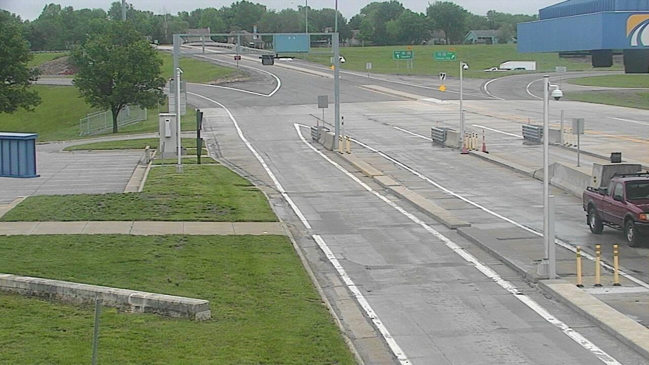 Lawrence: West - MP 202 Traffic Camera