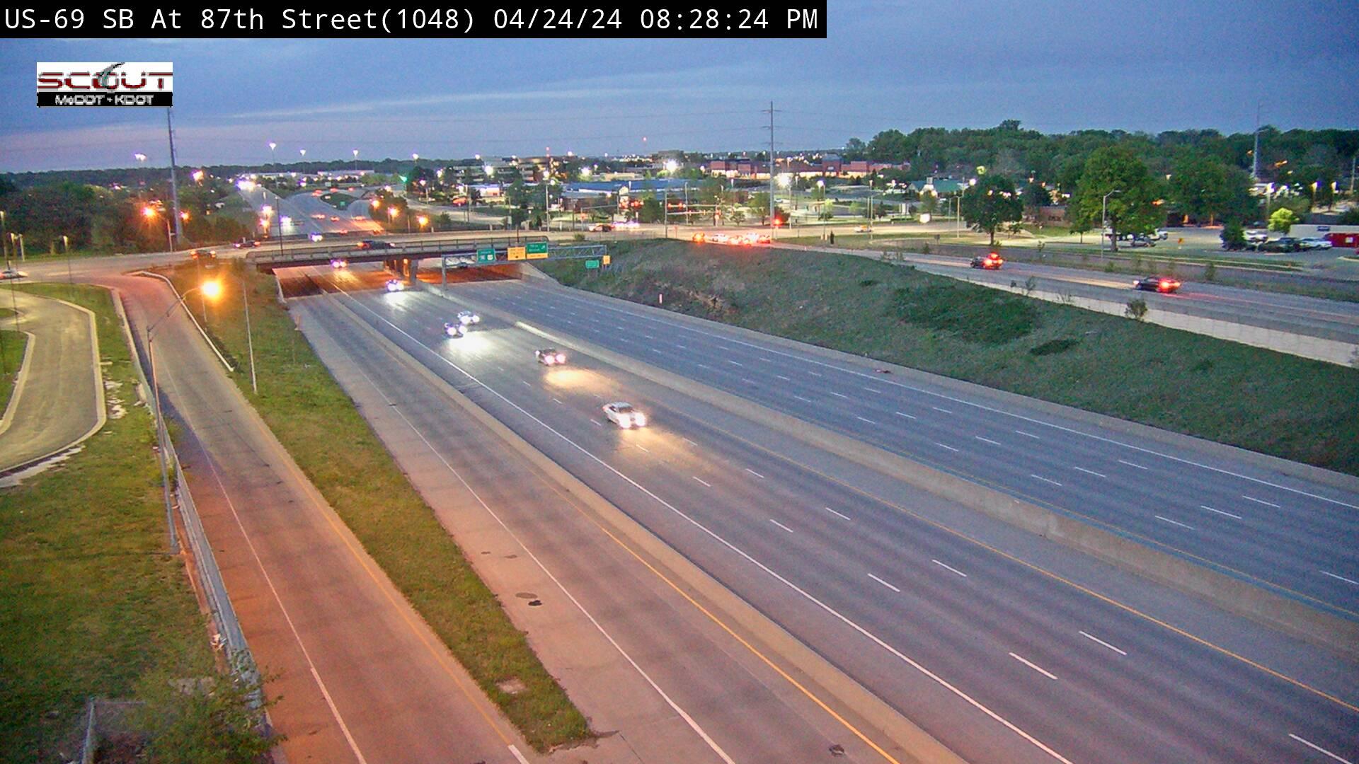 Traffic Cam Overland Park: US- S @ th Street Player