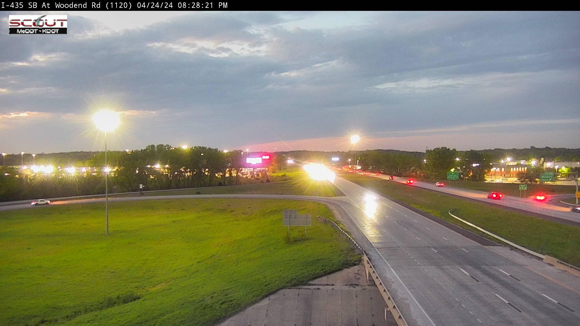Traffic Cam Edwardsville: I- S @ Woodend Road Player
