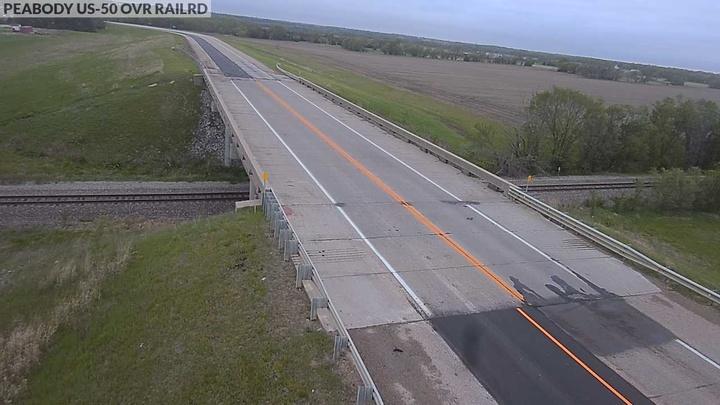 Peabody: US-50 at - Bridge over railroad Traffic Camera