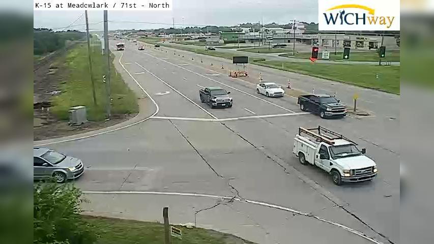 Derby: K-15 & MEADOWLARK RD. - 71ST ST Traffic Camera