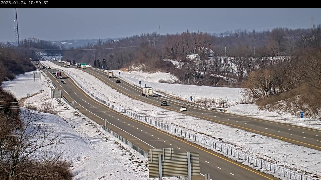 Traffic Cam Idlewild: I-275 at KY 3608 / Petersburg Exit Player