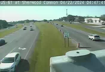 Traffic Cam US 61 at Sherwood Commons - Median Player