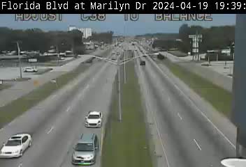 Traffic Cam US 190 at Marilyn - Median Player