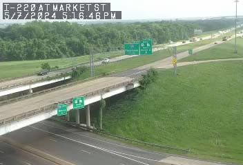 Traffic Cam I-220 at US 71/Market St. - Westbound Player