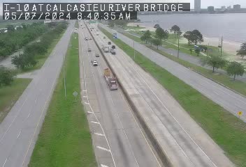 Traffic Cam I-10 at Calcasieu River Bridge - Westbound Player