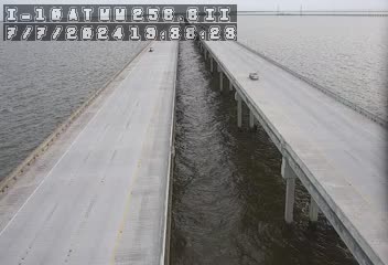 Traffic Cam I-10 Twin Spans at MM 256.5 Player
