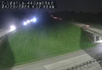 I-10 at LA 44 - Median Traffic Camera
