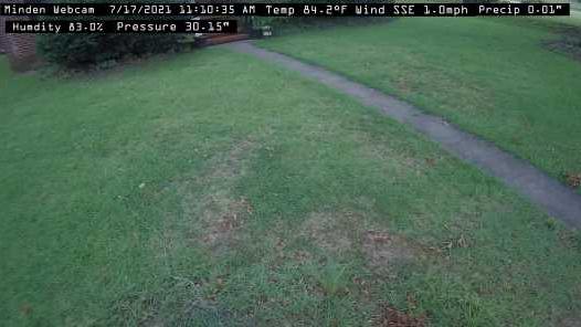 Traffic Cam Minden › South-East: Front Yard Player