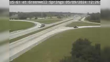 Traffic Cam Beauregard Town: US 61 at Greenwell Springs Rd Player