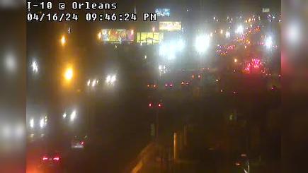 Traffic Cam French Quarter: I-10 at Orleans Ave Player