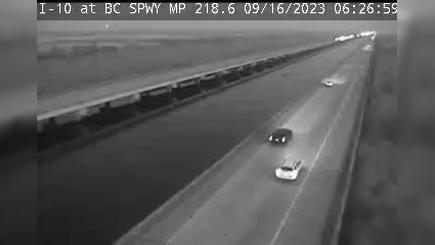 Traffic Cam Kenner: I-10 at BC Spillway at MM 218.6 Player