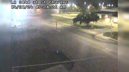 Traffic Cam Southdown: LA 3040 at St. Charles Ave Player