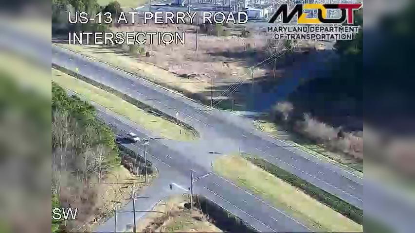 Traffic Cam Landon Station: US-13 AT PERRY RD (119001) Player