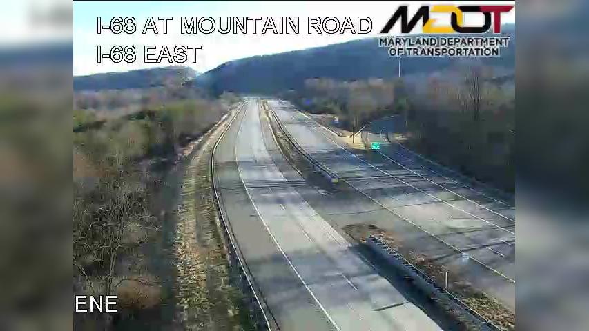 Traffic Cam Forest Park: I-68 at Exit 74 Mountain Rd (621007) Player