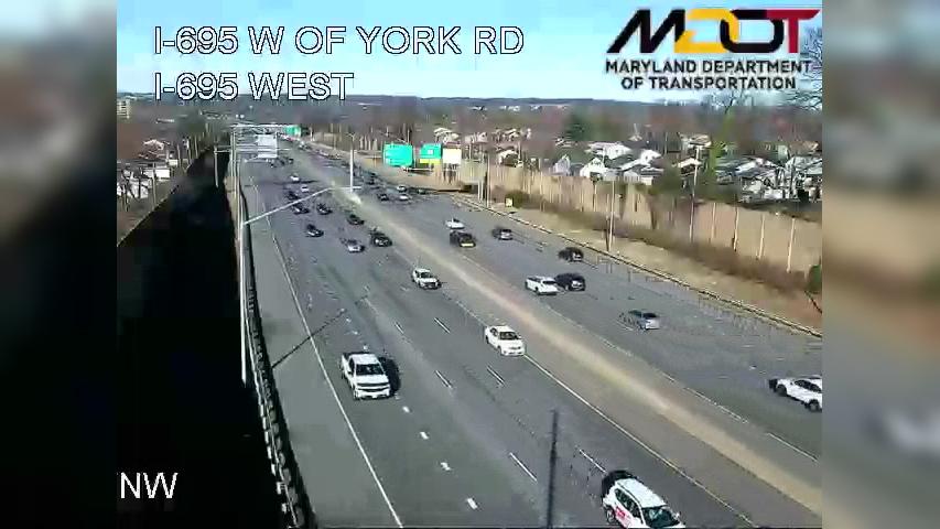 Traffic Cam Kenilworth Park Apartments: I-695 W OF YORK RD (403011) Player
