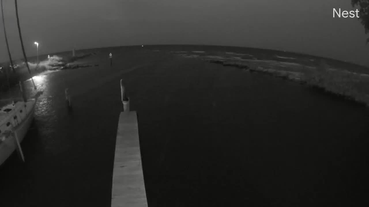 Traffic Cam Lusby › East Player