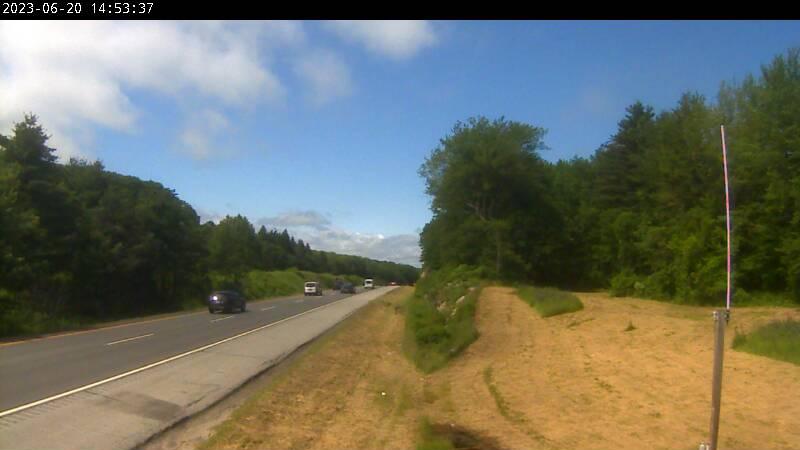 Traffic Cam Pleasant Hill › North: I-295 Mile 09 NB (Falmouth) Player