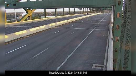 Traffic Cam Kittery: 95 High Level BRG NW Player