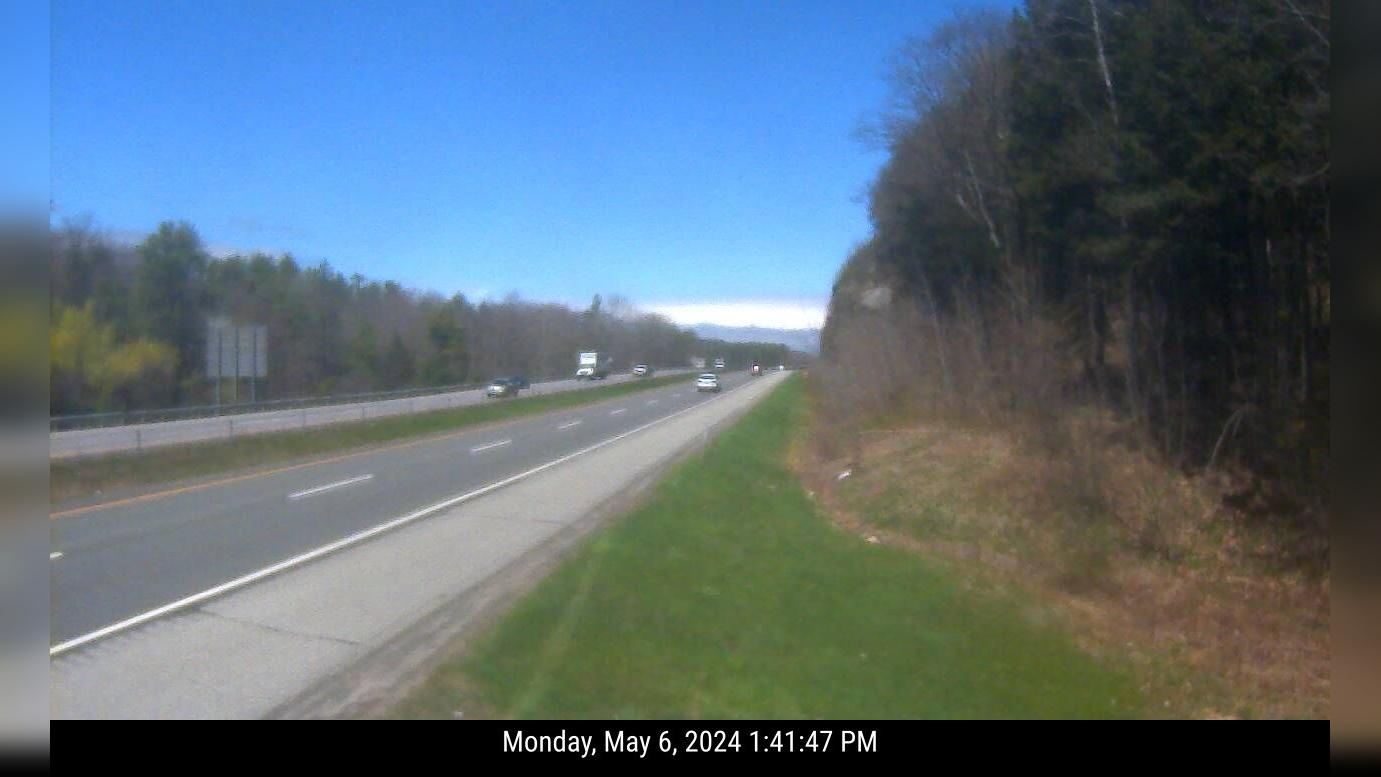Traffic Cam Falmouth: I-295 Mile 10 NB Player