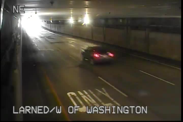 Traffic Cam @ Larned W of Washington - south Player
