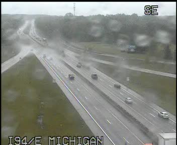 @ Michigan - east Traffic Camera