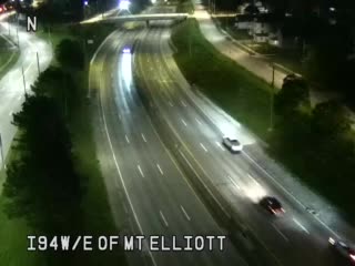 Traffic Cam @ E of Mt Elliot - east Player