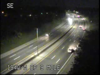 Traffic Cam @ W of 9 Mile - west Player