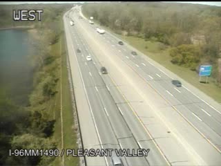 Traffic Cam @ Pleasant Valley Rd - east Player