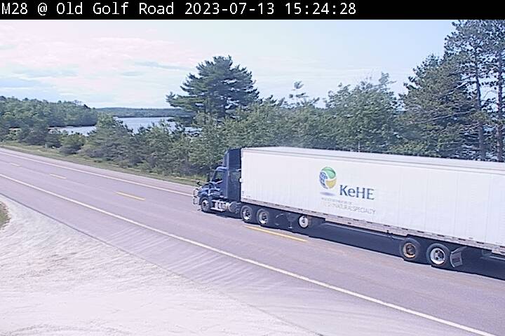 Traffic Cam @ Old Golf Course Rd - Traffic closest to the ca Player