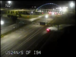Traffic Cam @ S of I-94 - east Player